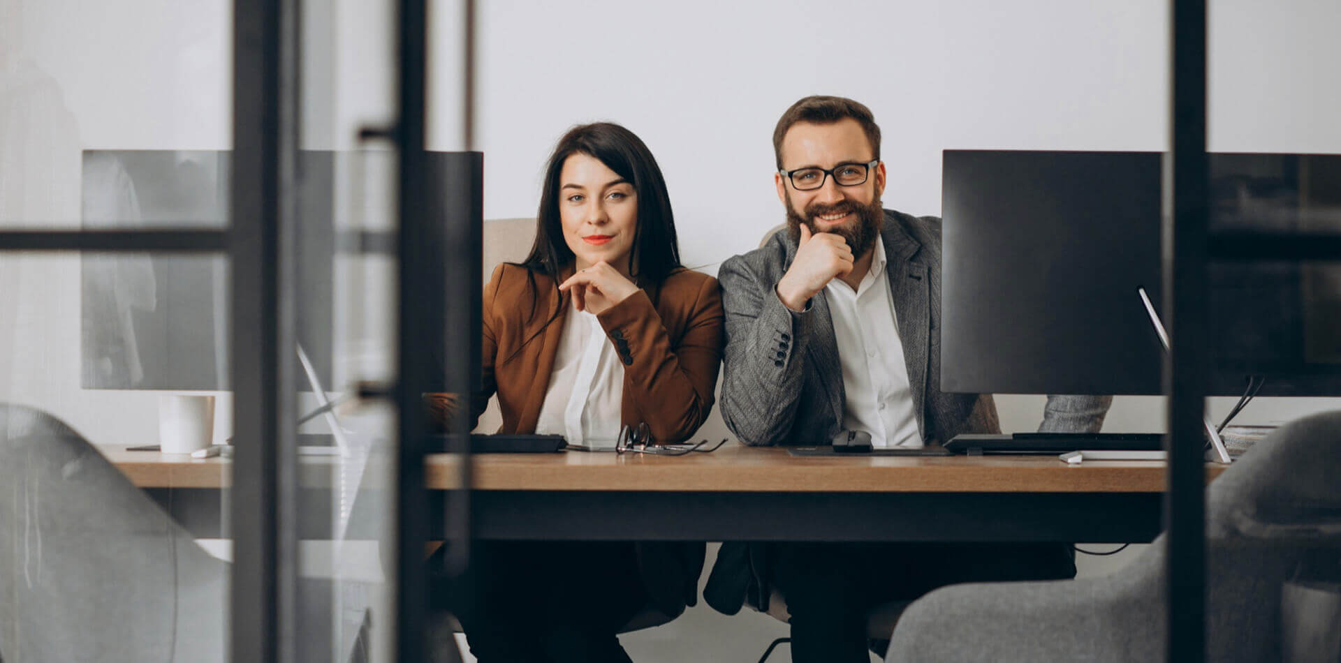 Anuncio casa con alberca frente al bosque